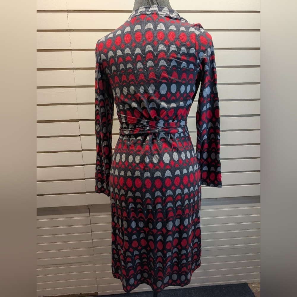 Boden Elodie Jersey Wrap Gray/Red Geometric Pattern Dress, Size 6 EUC - Picture 5 of 7